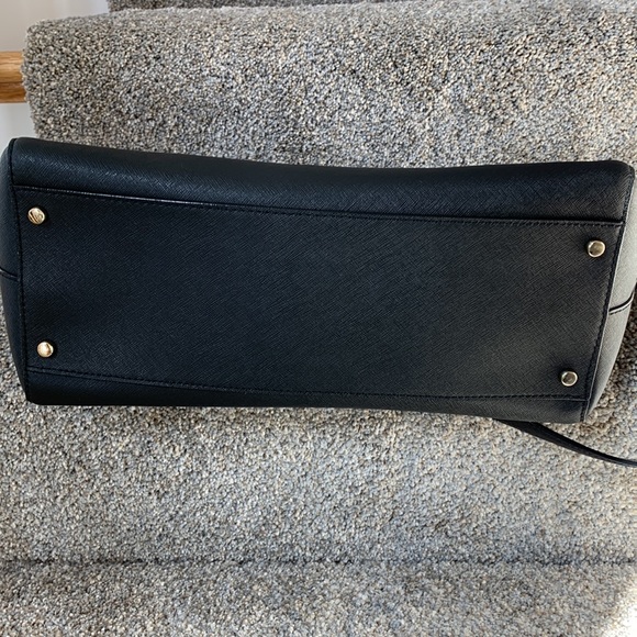 Nearly New Large Black Leather Kate Spade Crossbody Satchel - Picture 7 of 8